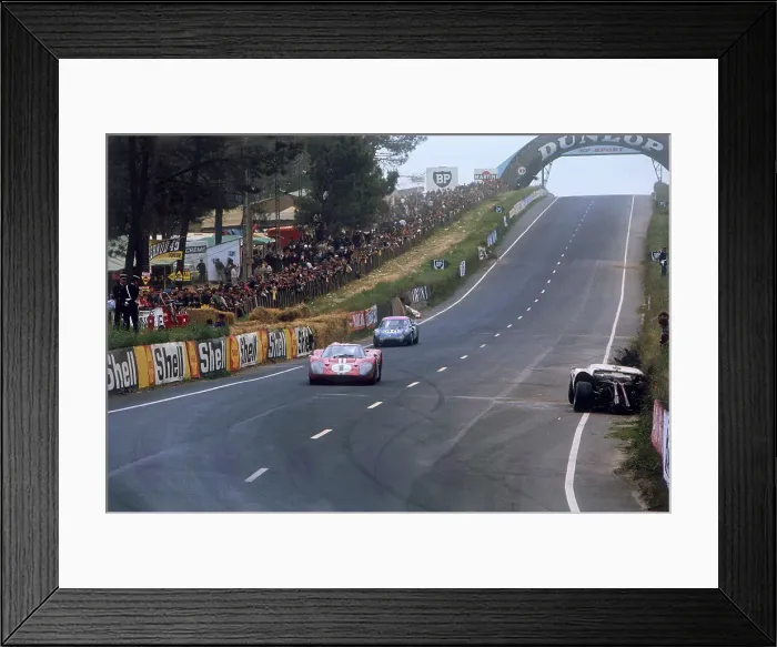 Framed Print : Ford GT40 leading Alpine A210 Renault, Le Mans 24 Hours, France, 1967 Framed Print : Ford GT40 leading Alpine A210 Renault, Le Mans 24 Hours, France, 1967
