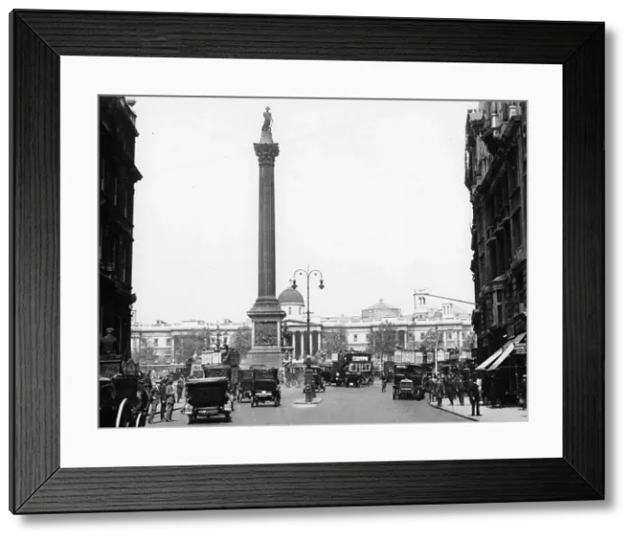 Framed Print : Nelson's Column, Trafalgar Square, London, 1920 Framed Print : Nelson's Column, Trafalgar Square, London, 1920