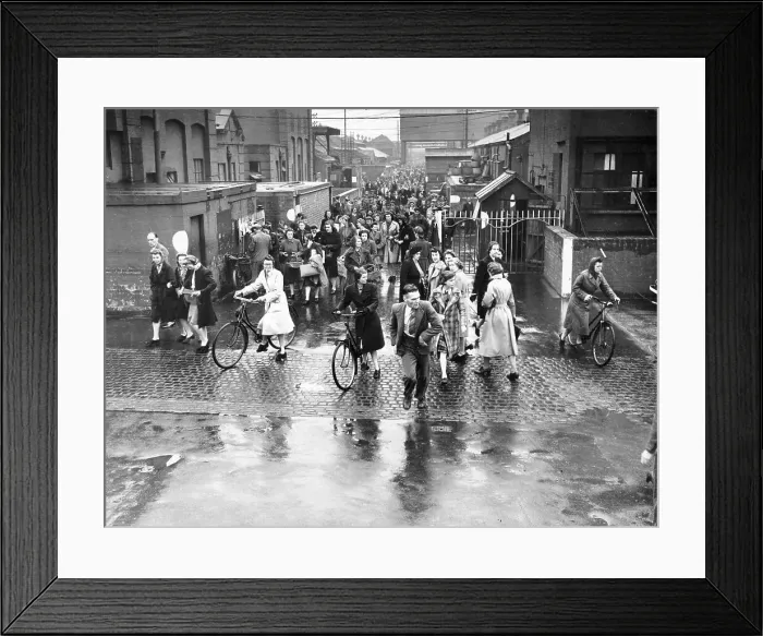 Framed Print : Employees leaving the Rolls-Royce works, Derby, WWII, c1939-c1945 Framed Print : Employees leaving the Rolls-Royce works, Derby, WWII, c1939-c1945
