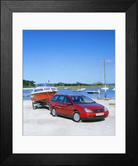 Framed Print : 2002 Citroen C5 hdi towing a boat by harbour Framed Print : 2002 Citroen C5 hdi towing a boat by harbour