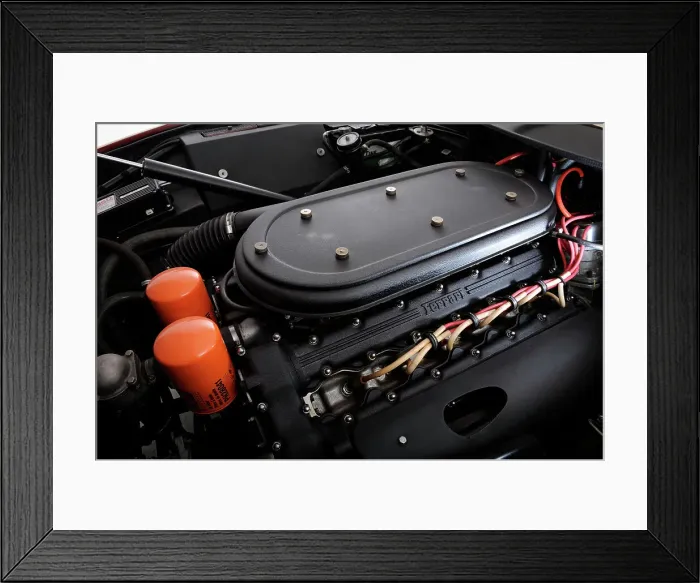 Framed Print : Ferrari 365 GTB 1972. Artist: Simon Clay Framed Print : Ferrari 365 GTB 1972. Artist: Simon Clay
