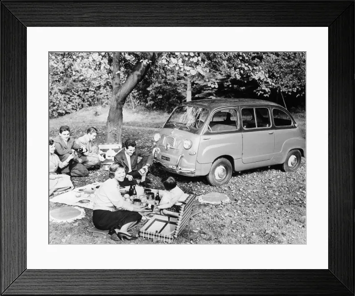 Framed Print : People enjoying a picnic beside a 1956 Fiat 600 Multipla, (c1956?) Framed Print : People enjoying a picnic beside a 1956 Fiat 600 Multipla, (c1956?)