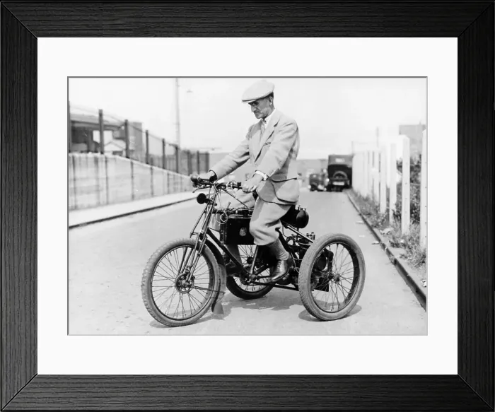 Framed Print : An 1898 De Dion tricycle and rider, (c1898?) Framed Print : An 1898 De Dion tricycle and rider, (c1898?)