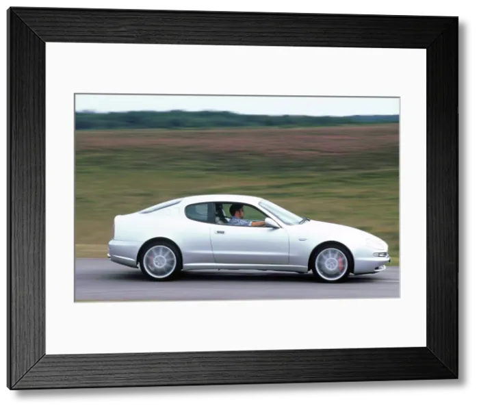 Framed Print : 2000 Maserati 3200 GT Framed Print : 2000 Maserati 3200 GT