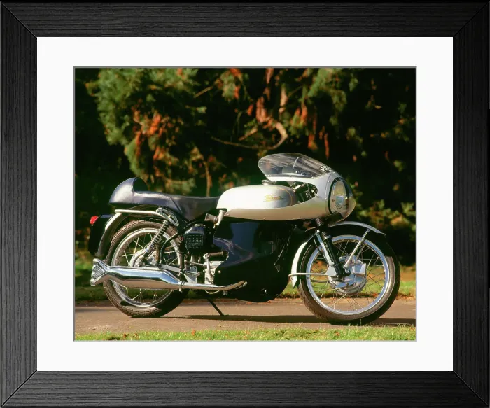 Framed Print : 1965 Velocette Thruxton Veeline Framed Print : 1965 Velocette Thruxton Veeline