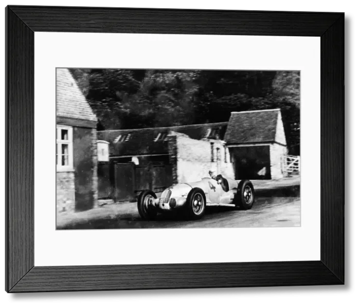 Framed Print : Mercedes-Benz W125, Donington Grand Prix, 1937 Framed Print : Mercedes-Benz W125, Donington Grand Prix, 1937
