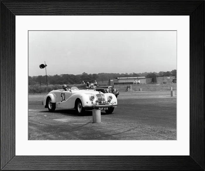 Framed Print : A.C. Buckland tourer 1951 at Silverstone 8 clubs meeting Framed Print : A.C. Buckland tourer 1951 at Silverstone 8 clubs meeting