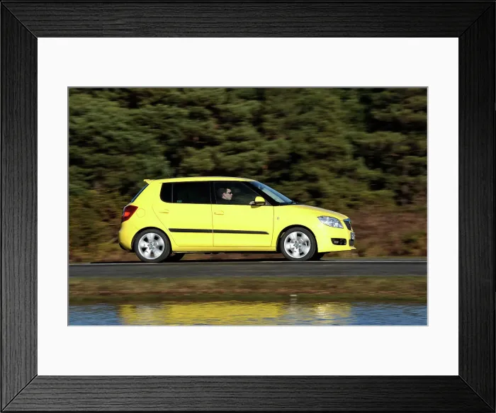Framed Print : SKODA Fabia 2007. Artist: Simon Clay Framed Print : SKODA Fabia 2007. Artist: Simon Clay