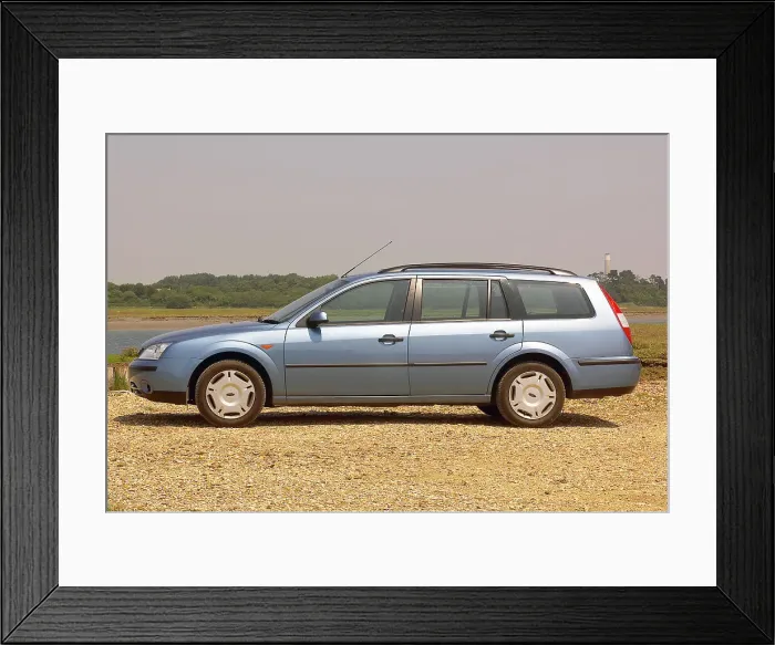 Framed Print : 2003 Ford Mondeo LX Estate Framed Print : 2003 Ford Mondeo LX Estate