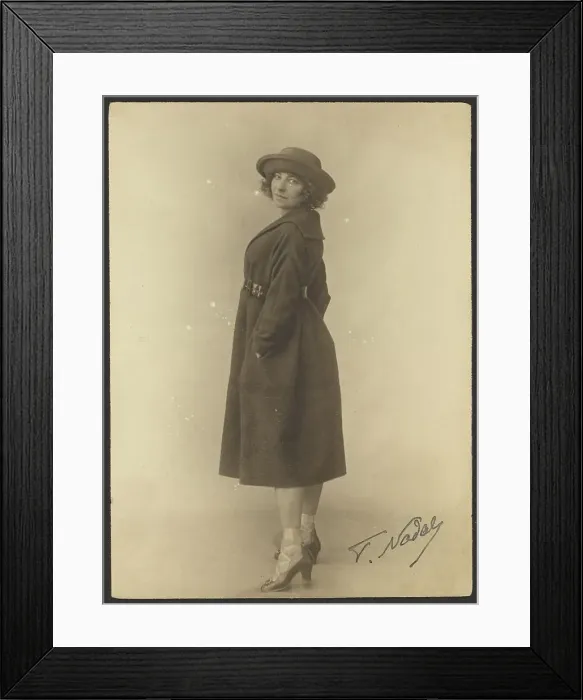Framed Print : Mlle Polaire, about 1910. Creator: Paul Nadar Framed Print : Mlle Polaire, about 1910. Creator: Paul Nadar