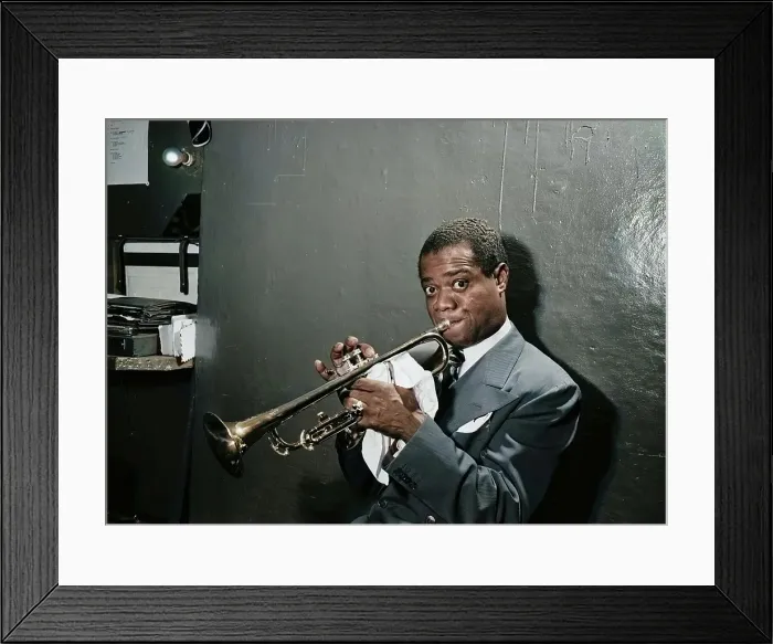 Framed Print : Portrait of Louis Armstrong, Aquarium, New York, N.Y. ca. July 1946. Creator: William Paul Gottlieb Framed Print : Portrait of Louis Armstrong, Aquarium, New York, N.Y. ca. July 1946. Creator: William Paul Gottlieb