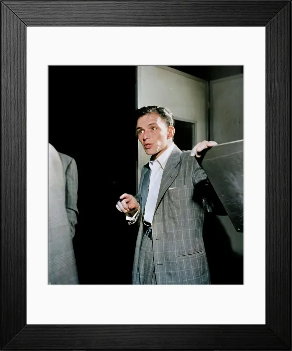 Framed Print : Portrait of Frank Sinatra, Liederkrantz Hall, New York, N.Y. ca. 1947. Creator: William Paul Gottlieb Framed Print : Portrait of Frank Sinatra, Liederkrantz Hall, New York, N.Y. ca. 1947. Creator: William Paul Gottlieb