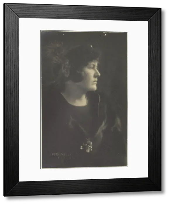 Framed Print : Portrait of a Woman in Fur Cape, 1907-1924. Creator: Louis Fleckenstein Framed Print : Portrait of a Woman in Fur Cape, 1907-1924. Creator: Louis Fleckenstein