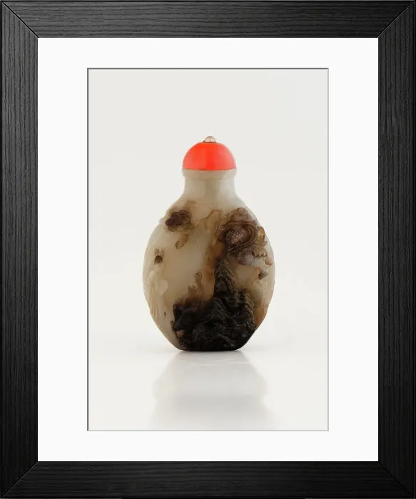 Framed Print : Snuff bottle with lid, 18th century. Creator: Unknown Framed Print : Snuff bottle with lid, 18th century. Creator: Unknown