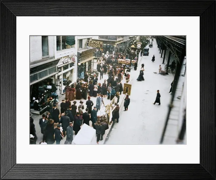 Framed Print : 6th Ave. Xmas shoppers [New York], 1910. Creator: Bain News Service