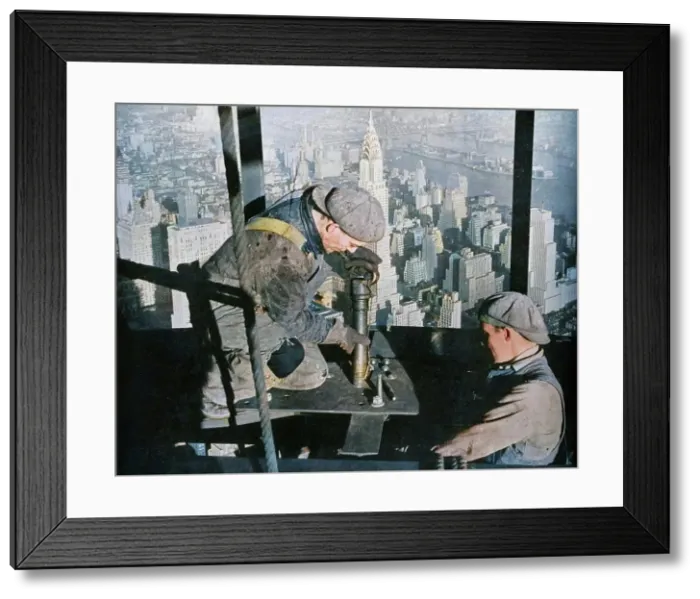 Framed Print : Rivetting the last bolts on The Morning Mast of the Empire State building, c1931. Creator: Lewis Wickes Hine. Rivetting the last bolts on The Morning Mast of the Empire State building, c1931 Framed Print : Rivetting the last bolts on The Morning Mast of the Empire State building, c1931. Creator: Lewis Wickes Hine. Rivetting the last bolts on The Morning Mast of the Empire State building, c1931