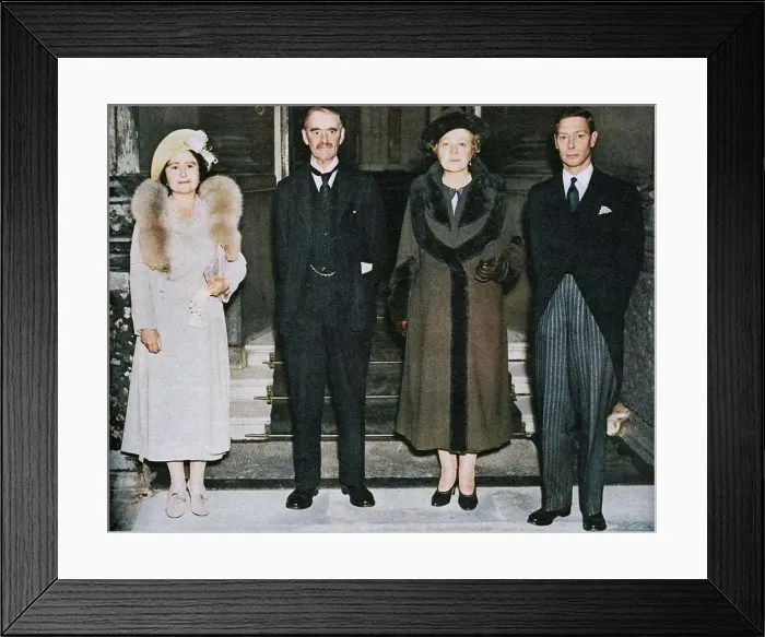 Framed Print : Home Again - the King, the Queen, with Mr. and Mrs. Chamberlain, 1938, (1938). Creator: Unknown. Home Again - the King, the Queen, with Mr. and Mrs. Chamberlain, 1938, (1938). Creator: Unknown Framed Print : Home Again - the King, the Queen, with Mr. and Mrs. Chamberlain, 1938, (1938). Creator: Unknown. Home Again - the King, the Queen, with Mr. and Mrs. Chamberlain, 1938, (1938). Creator: Unknown