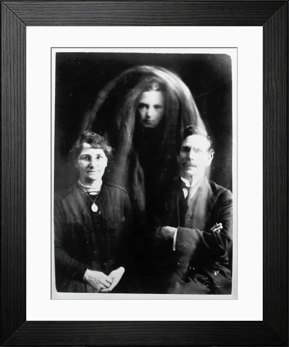 Framed Print : A psychic photograph, c1890-c1910. Creator: Unknown. A psychic photograph, c1890-c1910. Creator: Unknown Framed Print : A psychic photograph, c1890-c1910. Creator: Unknown. A psychic photograph, c1890-c1910. Creator: Unknown