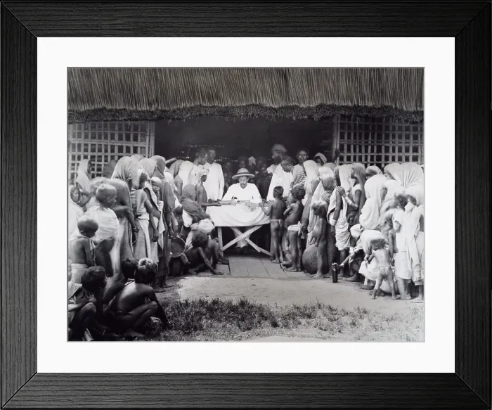 Framed Print : Paying wages to tea estate labourers, Bengal, 1880s. Creator: Bourne & Shepherd Framed Print : Paying wages to tea estate labourers, Bengal, 1880s. Creator: Bourne & Shepherd