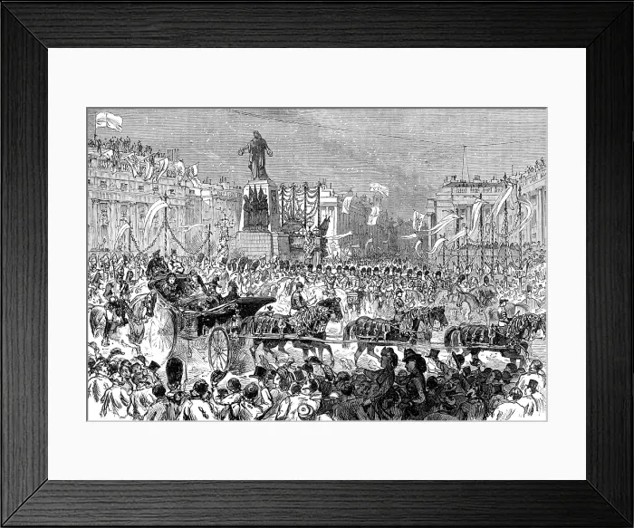 Framed Print : The Royal Entry into London: the procession passing the Guards Memorial, Waterloo-Place, 1874. Creator: Unknown Framed Print : The Royal Entry into London: the procession passing the Guards Memorial, Waterloo-Place, 1874. Creator: Unknown