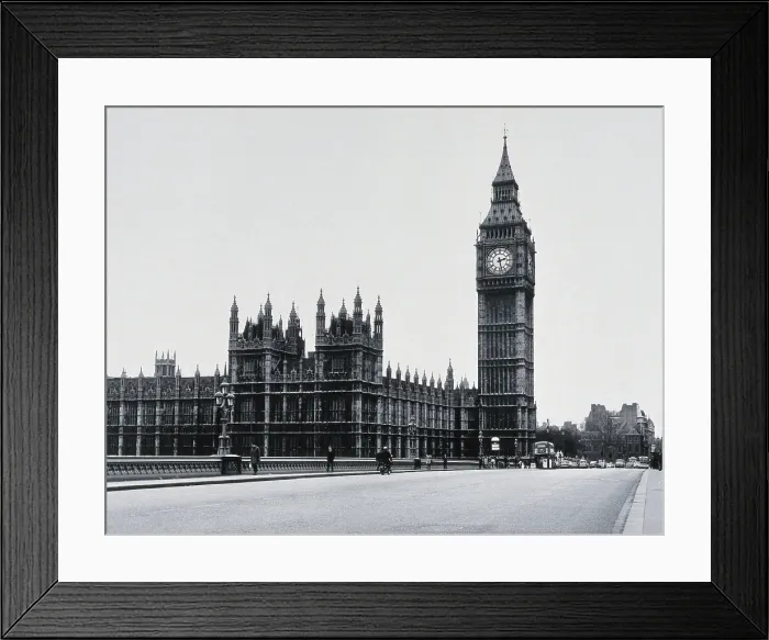 Framed Print : The Houses of Parliament, viewed from Lambeth Bridge, c1900s. Creator: Unknown Framed Print : The Houses of Parliament, viewed from Lambeth Bridge, c1900s. Creator: Unknown