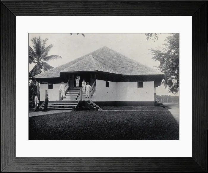 Framed Print : Sarawak: exterior view of the Baram Fort, c1900. Creator: Unknown Framed Print : Sarawak: exterior view of the Baram Fort, c1900. Creator: Unknown