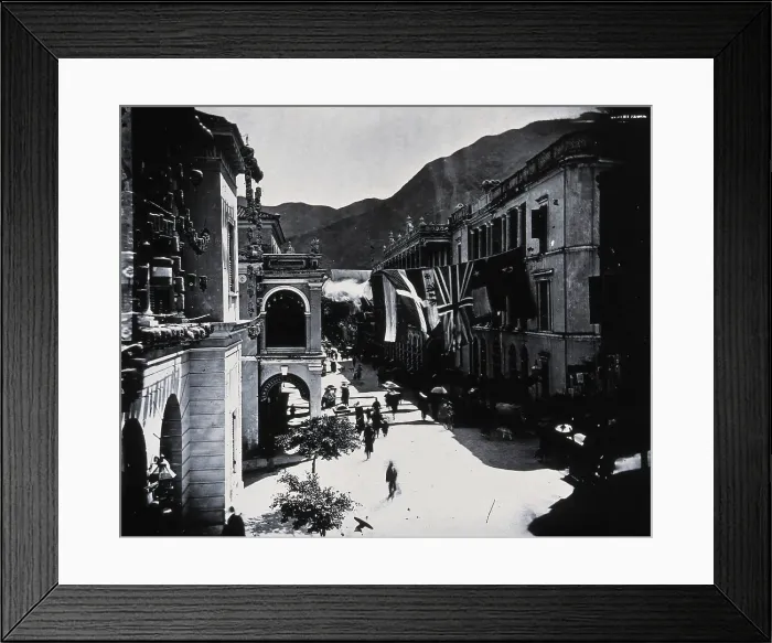 Framed Print : Queen's road, Hong Kong, 1981 (from negative of c1869). Creator: John Thomson. Queen's road, Hong Kong, 1981 (from negative of c1869). Creator: John Thomson Framed Print : Queen's road, Hong Kong, 1981 (from negative of c1869). Creator: John Thomson. Queen's road, Hong Kong, 1981 (from negative of c1869). Creator: John Thomson