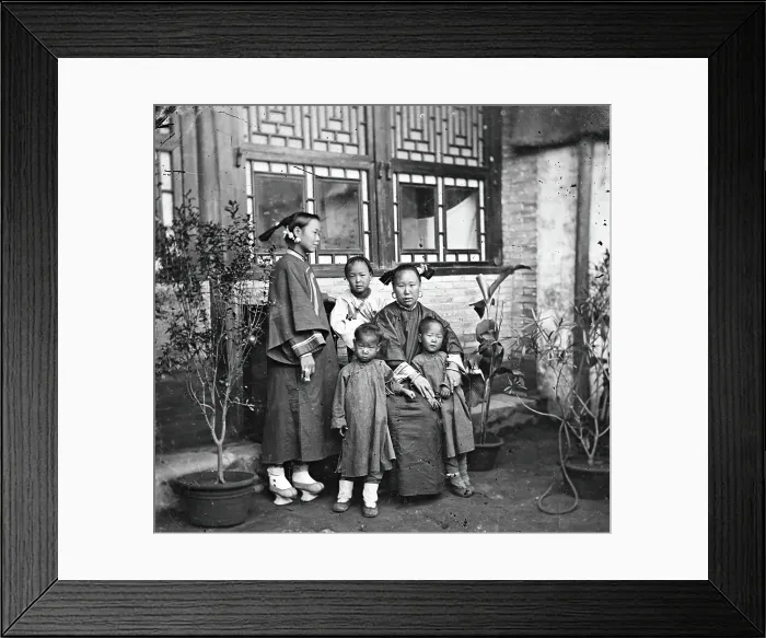 Framed Print : China: a Manchu lady with her daughter in-law and grandchildren, Beijing, 1869. Creator: John Thomson Framed Print : China: a Manchu lady with her daughter in-law and grandchildren, Beijing, 1869. Creator: John Thomson