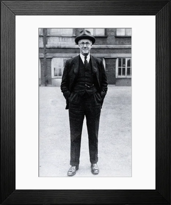 Framed Print : Sir Henry Hallett Dale. Creator: Unknown Framed Print : Sir Henry Hallett Dale. Creator: Unknown