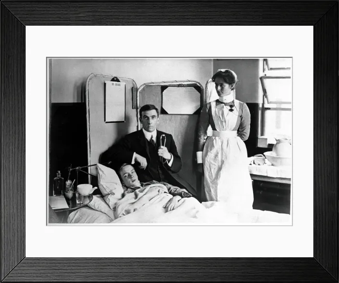Framed Print : Charing Cross Hospital: Basil Hood with patient, 1904. Creator: Unknown Framed Print : Charing Cross Hospital: Basil Hood with patient, 1904. Creator: Unknown