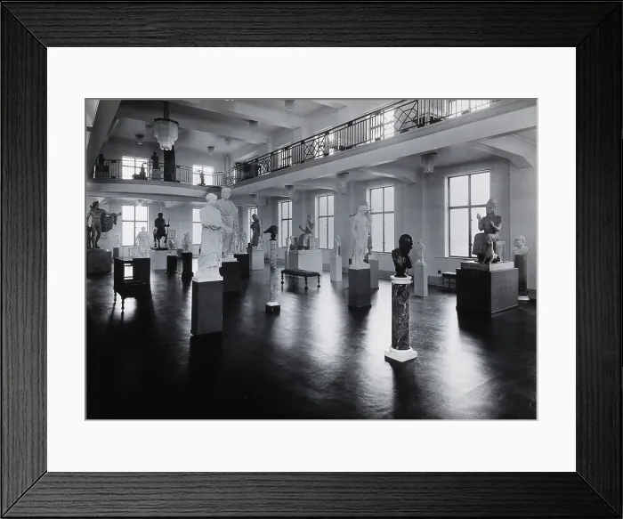 Framed Print : The Wellcome Research Institution's building, Euston Road, London: the Hall of Statuary of Framed Print : The Wellcome Research Institution's building, Euston Road, London: the Hall of Statuary of