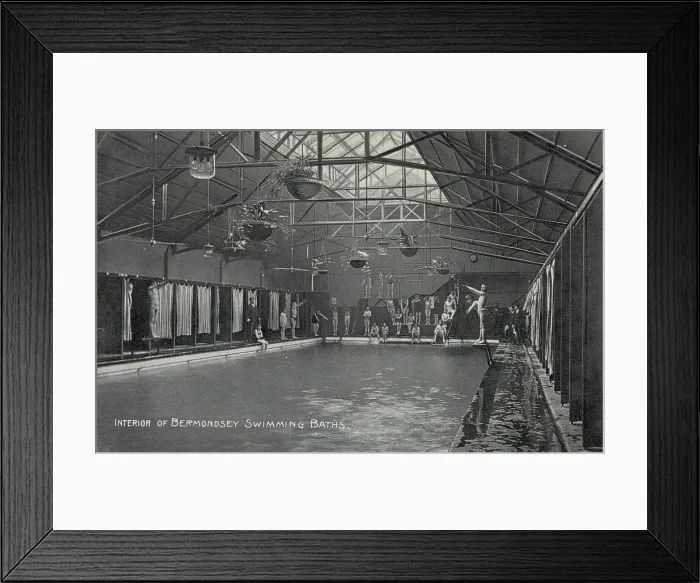 Framed Print : Bermondsey swimming baths: interior, c1906. Creator: Unknown Framed Print : Bermondsey swimming baths: interior, c1906. Creator: Unknown
