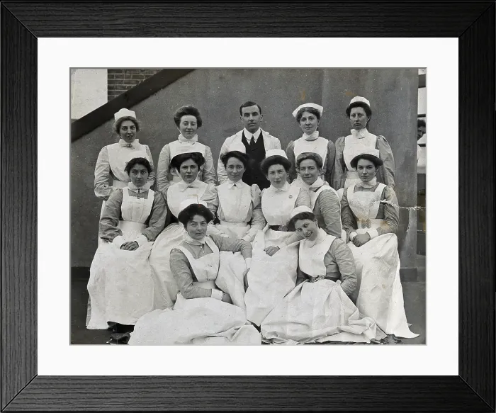 Framed Print : General Lying In Hospital, York Road, Lambeth: group of nurses, 1908. Creator: Unknown Framed Print : General Lying In Hospital, York Road, Lambeth: group of nurses, 1908. Creator: Unknown