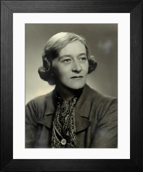 Framed Print : Margaret Wilson, c1940s. Creator: Elliott & Fry Framed Print : Margaret Wilson, c1940s. Creator: Elliott & Fry