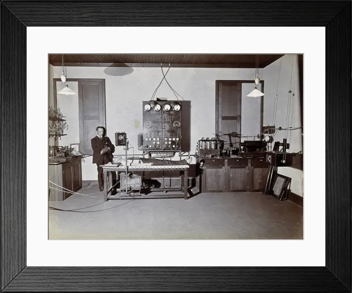 Framed Print : Johannesburg Hospital, South Africa: male patient, possibly being x-rayed, c1905. Creator: Unknown Framed Print : Johannesburg Hospital, South Africa: male patient, possibly being x-rayed, c1905. Creator: Unknown