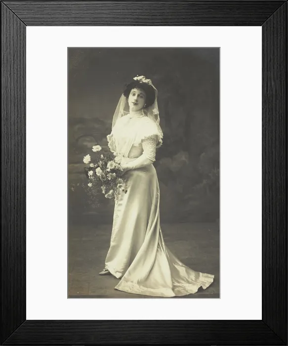 Framed Print : Arthur Grayson, dressed as a bride, for 'The Jollity Boys', 1909. Creator: Unknown Framed Print : Arthur Grayson, dressed as a bride, for 'The Jollity Boys', 1909. Creator: Unknown