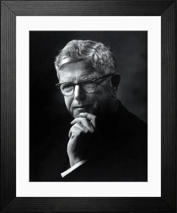 Framed Print : Sir Frank Macfarlane Burnet. Creator: Faingold, Denver Framed Print : Sir Frank Macfarlane Burnet. Creator: Faingold, Denver