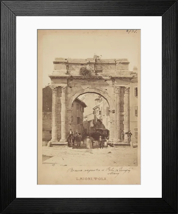 Framed Print : Pula - the ancient Triumphal Arch of the Sergii (Slavoluk obitelji Sergi), 1870-1880. Creator: Luigi Mioni Framed Print : Pula - the ancient Triumphal Arch of the Sergii (Slavoluk obitelji Sergi), 1870-1880. Creator: Luigi Mioni
