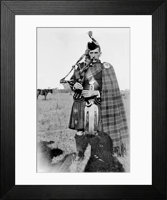 Framed Print : Unknown man in full Scottish kilt with bagpipes, c1900s. Creator: Robert Augustus Henry L'Estrange. Unknown man in full Scottish kilt with bagpipes, c1900s Framed Print : Unknown man in full Scottish kilt with bagpipes, c1900s. Creator: Robert Augustus Henry L'Estrange. Unknown man in full Scottish kilt with bagpipes, c1900s