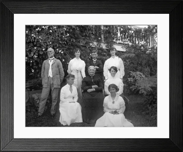 Framed Print : L'Estrange Family at Cnoc Rhu, Red Hill, Back Row: Robert Augustus Henry L'Estrange, ... 1910 Framed Print : L'Estrange Family at Cnoc Rhu, Red Hill, Back Row: Robert Augustus Henry L'Estrange, ... 1910