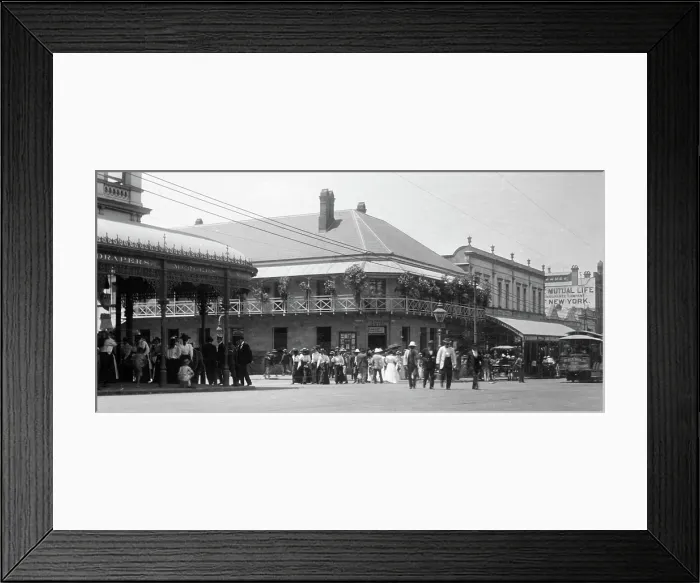 Framed Print : The Australian Hotel, Brisbane, Queensland, Australia, 1908. Creator: Robert Augustus Henry L'Estrange. The Australian Hotel, Brisbane, Queensland, Australia, 1908 Framed Print : The Australian Hotel, Brisbane, Queensland, Australia, 1908. Creator: Robert Augustus Henry L'Estrange. The Australian Hotel, Brisbane, Queensland, Australia, 1908