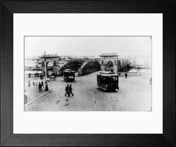Framed Print : North Quay, second Victoria Bridge, c1897. Creator: Unknown Framed Print : North Quay, second Victoria Bridge, c1897. Creator: Unknown