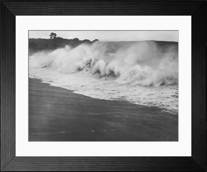 Framed Print : Rough seas at Balmoral Beach, 1960s. Creator: Unknown Framed Print : Rough seas at Balmoral Beach, 1960s. Creator: Unknown