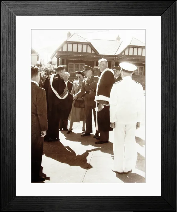 Framed Print : Opening ceremony, Garden of Remembrance, Mosman Park, 1952. Creator: Unknown Framed Print : Opening ceremony, Garden of Remembrance, Mosman Park, 1952. Creator: Unknown