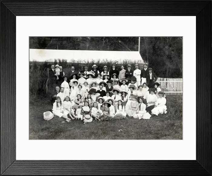 Framed Print : Congregational Church members picnic, c1910. Creator: Unknown Framed Print : Congregational Church members picnic, c1910. Creator: Unknown