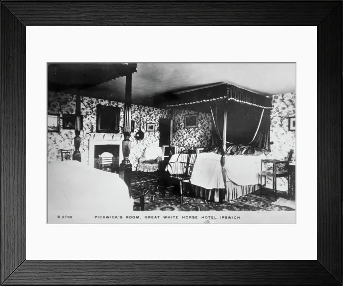 Framed Print : Pickwick's Room Great White Horse Hotel, Ipswich. Creator: Unknown. Pickwick's Room Great White Horse Hotel, Ipswich. Creator: Unknown Framed Print : Pickwick's Room Great White Horse Hotel, Ipswich. Creator: Unknown. Pickwick's Room Great White Horse Hotel, Ipswich. Creator: Unknown