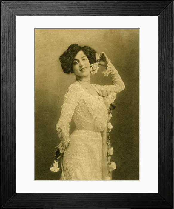 Framed Print : Miss Florence Collingbourne, English Actress, c1902. Creators: Ellis and Walery, Alfred Ellis & Walery Framed Print : Miss Florence Collingbourne, English Actress, c1902. Creators: Ellis and Walery, Alfred Ellis & Walery