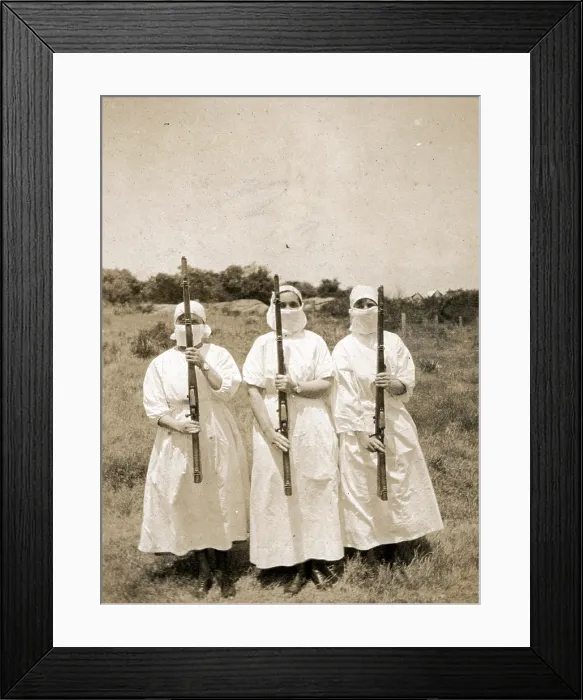 Framed Print : Ethel Newland and fellow nurses, c1918. Creator: Unknown Framed Print : Ethel Newland and fellow nurses, c1918. Creator: Unknown