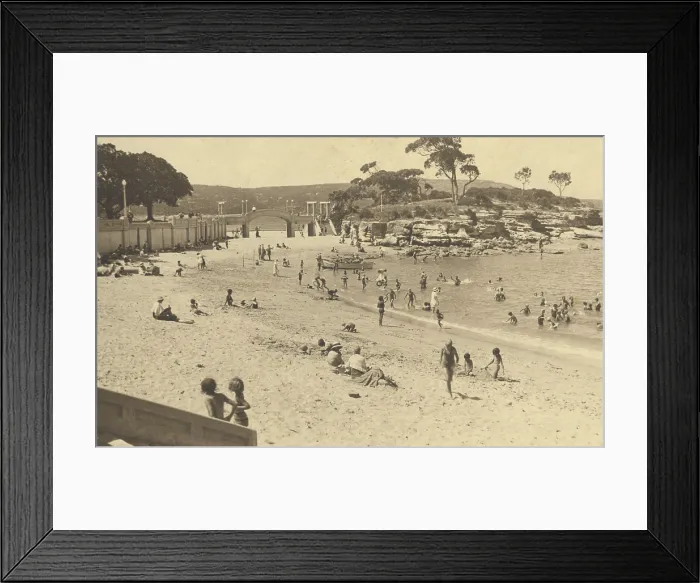 Framed Print : Balmoral Beach, c1920s. Creator: Unknown Framed Print : Balmoral Beach, c1920s. Creator: Unknown