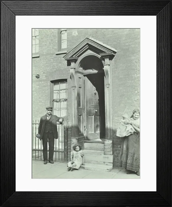 Framed Print : 112 Watergate Street, Deptford, London, 1911. Creator: Unknown Framed Print : 112 Watergate Street, Deptford, London, 1911. Creator: Unknown